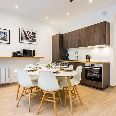 Cmg Boulevard Voltaire / Truillot D Appartement Paris